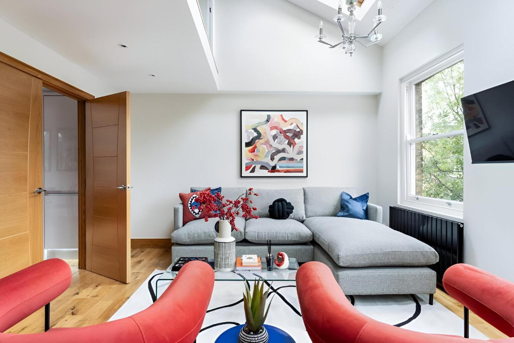Vibrant Urban Escape, Family Friendly - Sleeps 8! * Londra